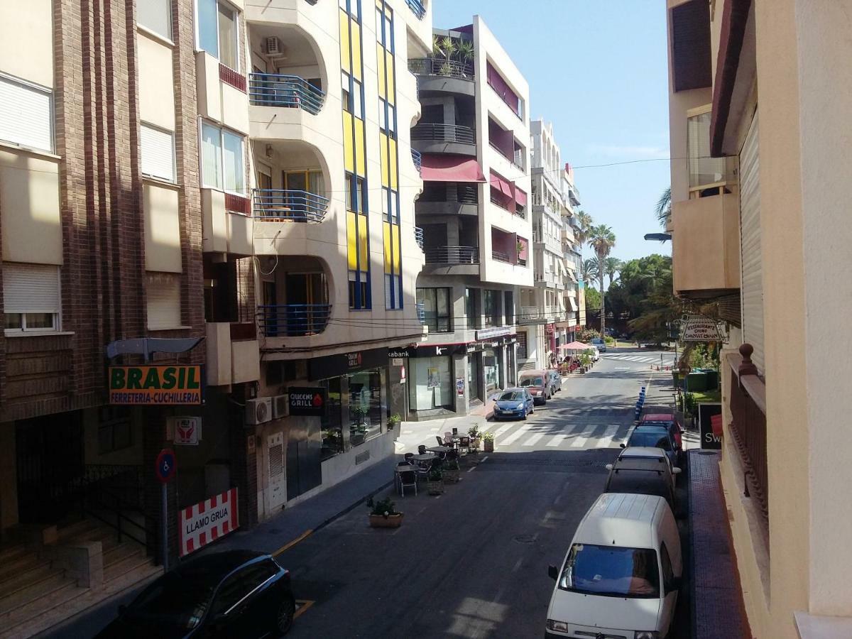 Apartament Downtown with wifi & TV box Torrevieja Zewnętrze zdjęcie